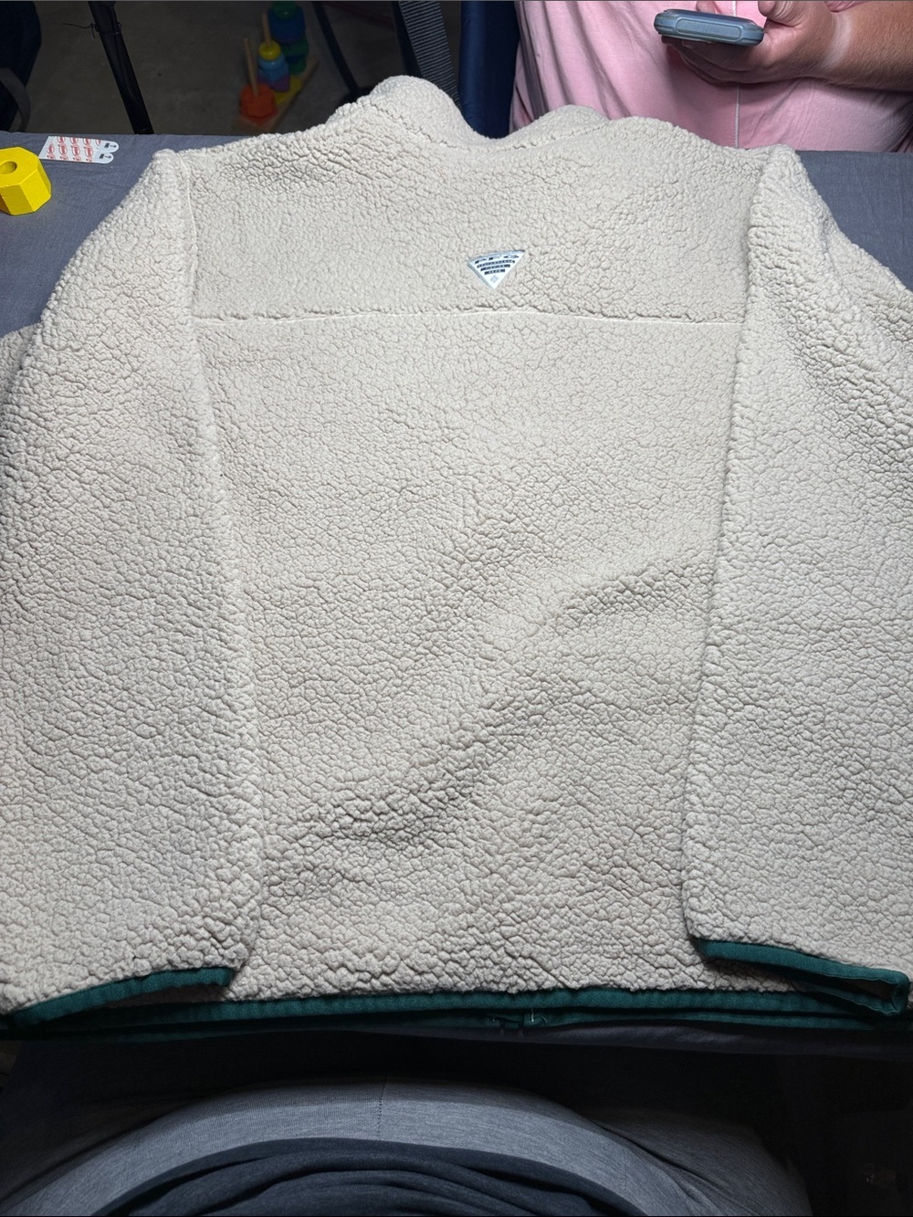 Columbia PFG Cream Sherpa Jacket with Green Lining - Picture 3 of 3